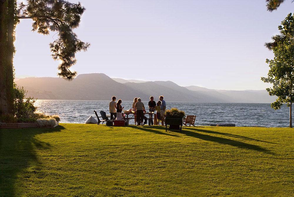 Sandy Beach Lodge & Resort Naramata Dış mekan fotoğraf